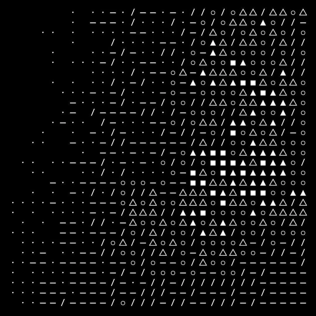 A cover of "Black & White" cluster. The owner is danserif. The cluster consists of 316 elements.