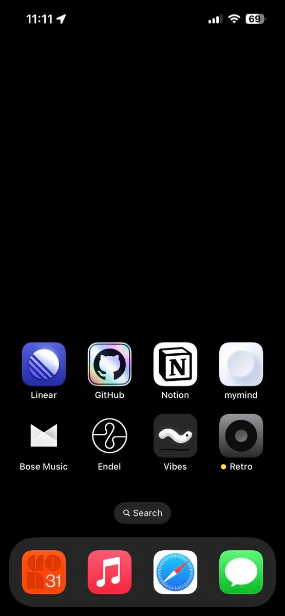 A cover of "Home screen" cluster. The owner is gwenvolas. The cluster consists of 7 elements.