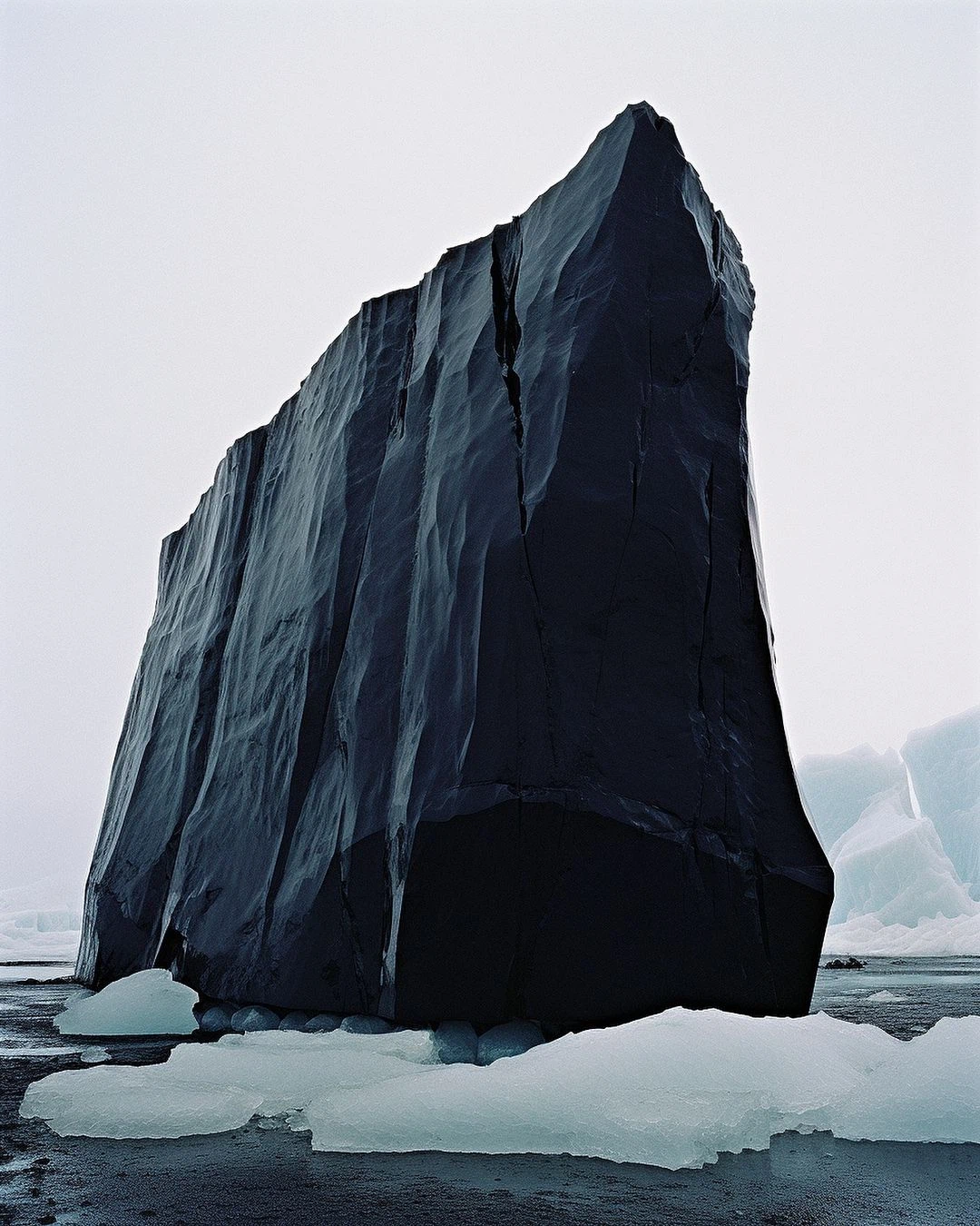 A cover of "Nature — Landscapes" cluster. The owner is ed.tsao. The cluster consists of 3 elements.